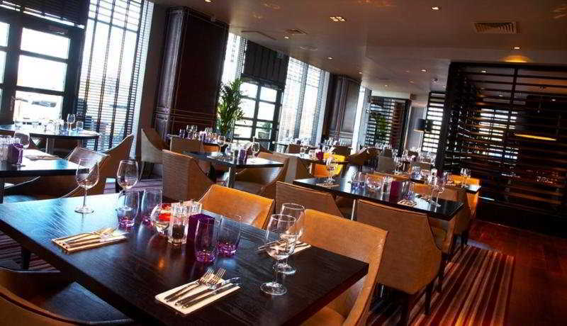 Village Hotel Wirral Bromborough Esterno foto
